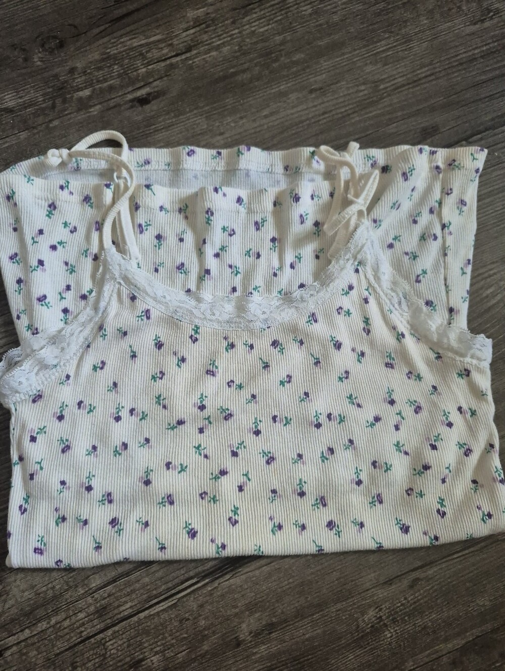 725 ORIGINALS Y2K Vintage Women’s Cream Floral Knit  Lace-Trim Cami Tank Top
